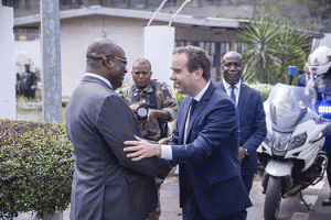 MINISTÈRE DE LA DÉFENSE / DEUXIÈME VISITE DE TRAVAIL DU MINISTRE FRANÇAIS DES ARMÉES.